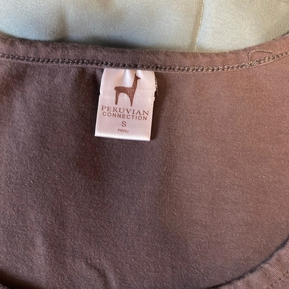 Y2K Peruvian Connection Graphic T-Shirt Small Gray Scoop Casual Luxury Loose - Picture 7 of 13